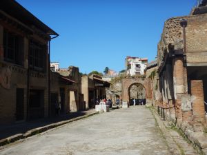 La via della sede degli Augustali