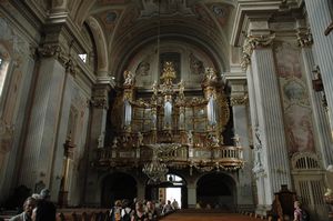 L'interno della chiesa di Sant'Anna